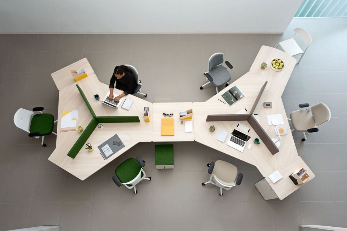 Modern Office Furniture Manufacturer UAE